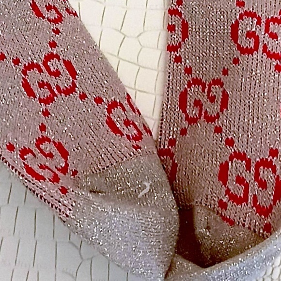 Brand New Gucci GG Glitter Socks Taupe with Red GG Pattern - Picture 8 of 9